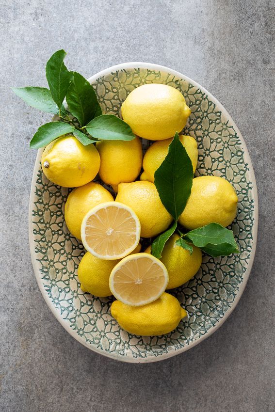 100% Pure Lemon Essential Oil